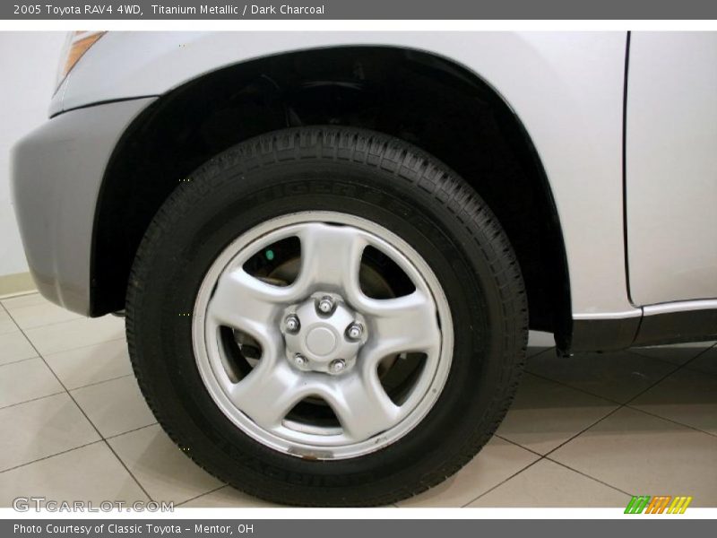 Titanium Metallic / Dark Charcoal 2005 Toyota RAV4 4WD