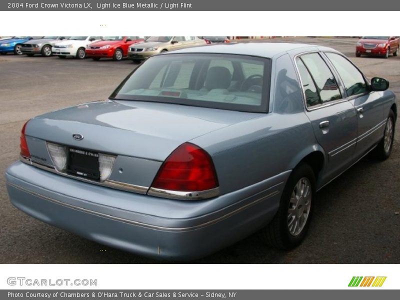 Light Ice Blue Metallic / Light Flint 2004 Ford Crown Victoria LX