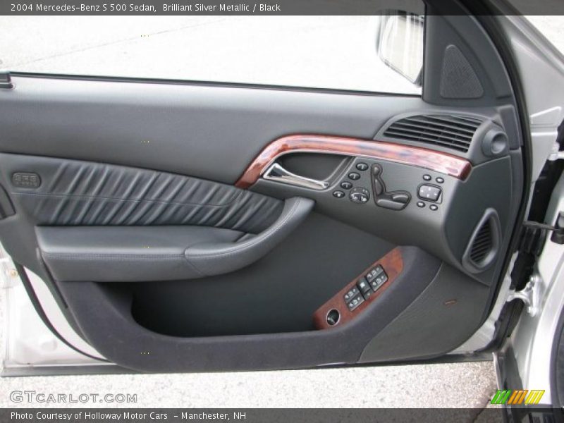 Door Panel of 2004 S 500 Sedan