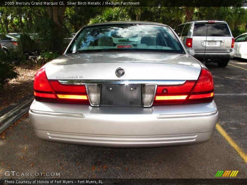 Silver Birch Metallic / Medium Parchment 2005 Mercury Grand Marquis GS