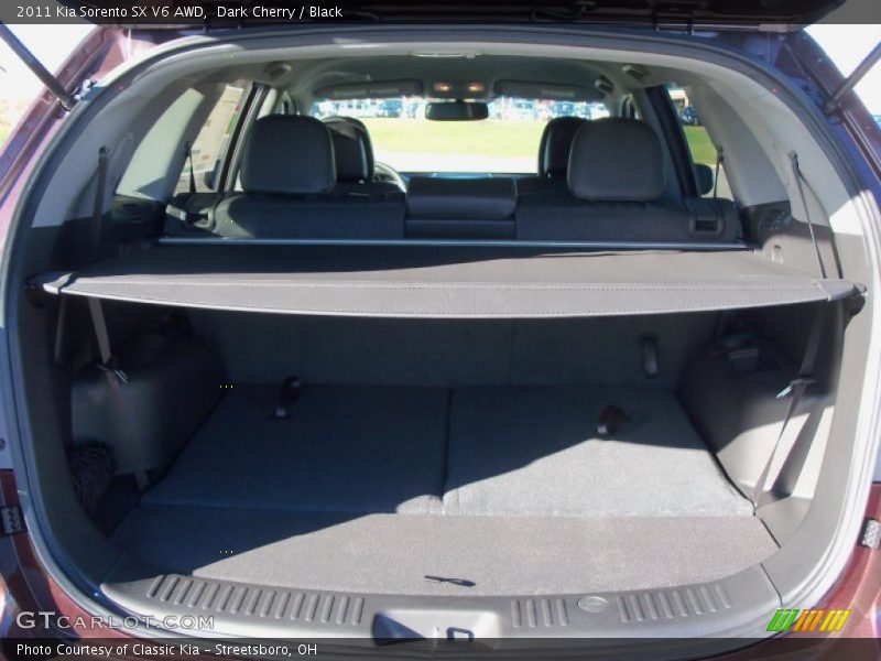  2011 Sorento SX V6 AWD Trunk