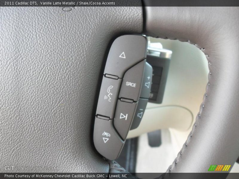 Vanille Latte Metallic / Shale/Cocoa Accents 2011 Cadillac DTS