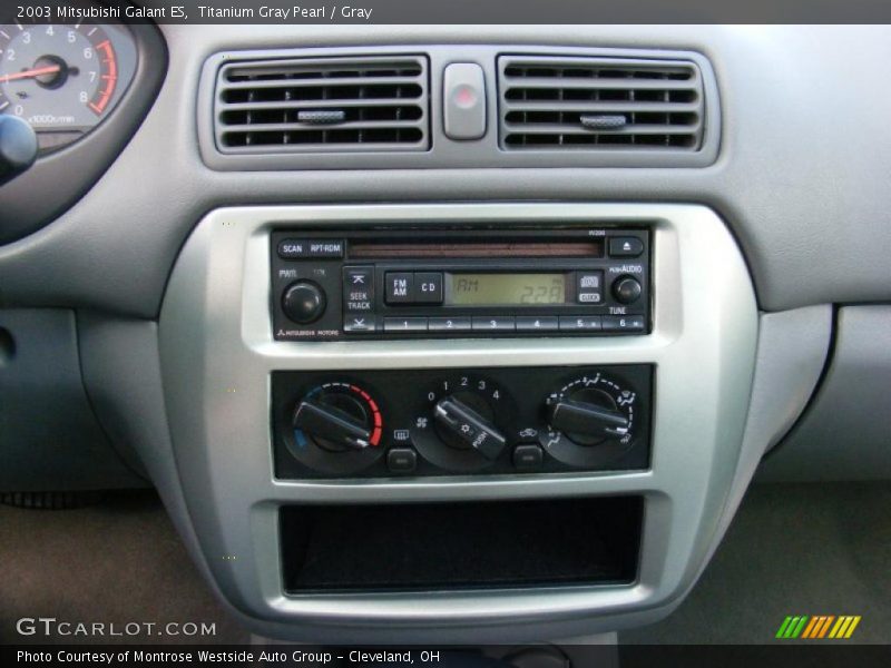 Titanium Gray Pearl / Gray 2003 Mitsubishi Galant ES