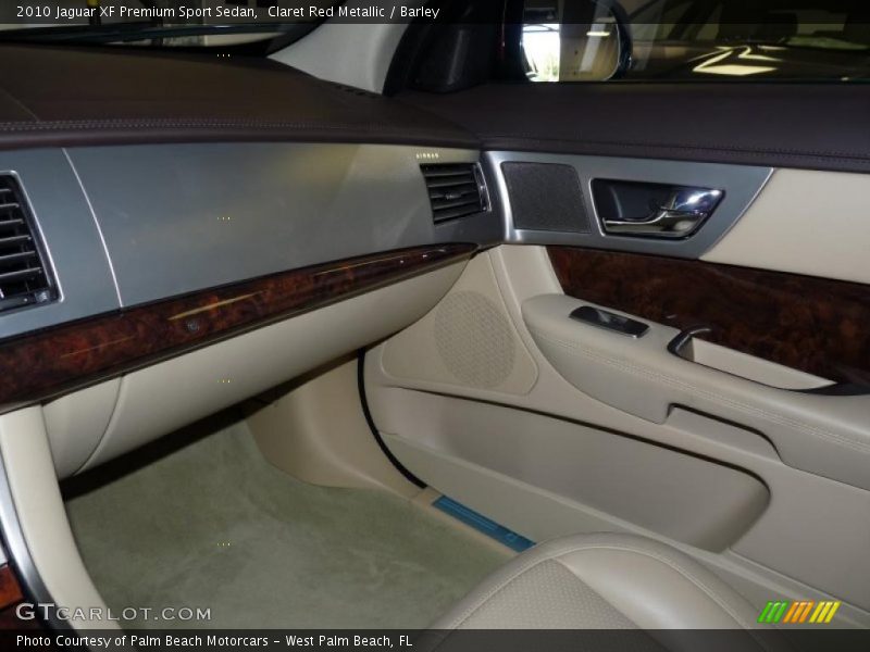  2010 XF Premium Sport Sedan Barley Interior