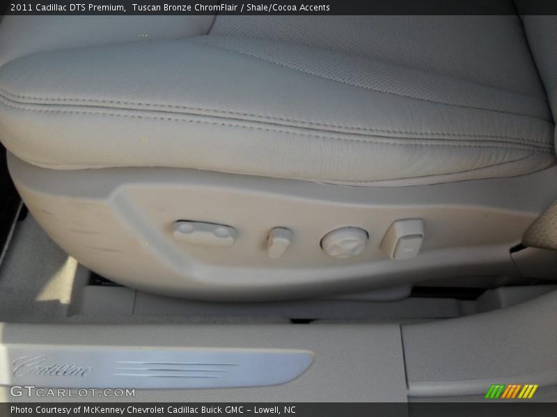Tuscan Bronze ChromFlair / Shale/Cocoa Accents 2011 Cadillac DTS Premium