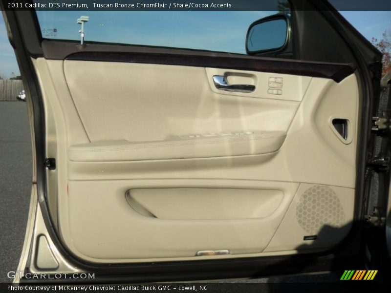 Door Panel of 2011 DTS Premium