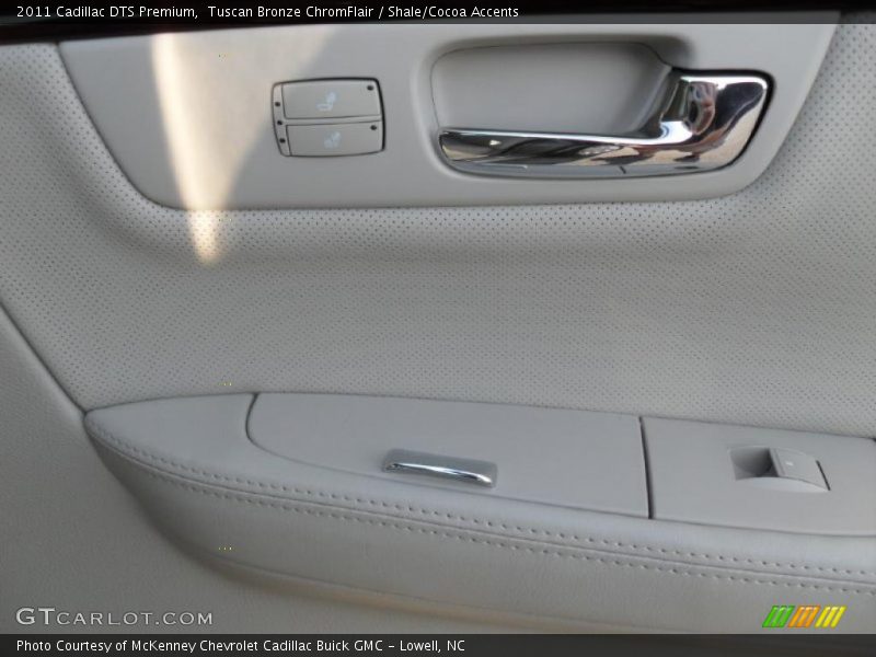 Tuscan Bronze ChromFlair / Shale/Cocoa Accents 2011 Cadillac DTS Premium