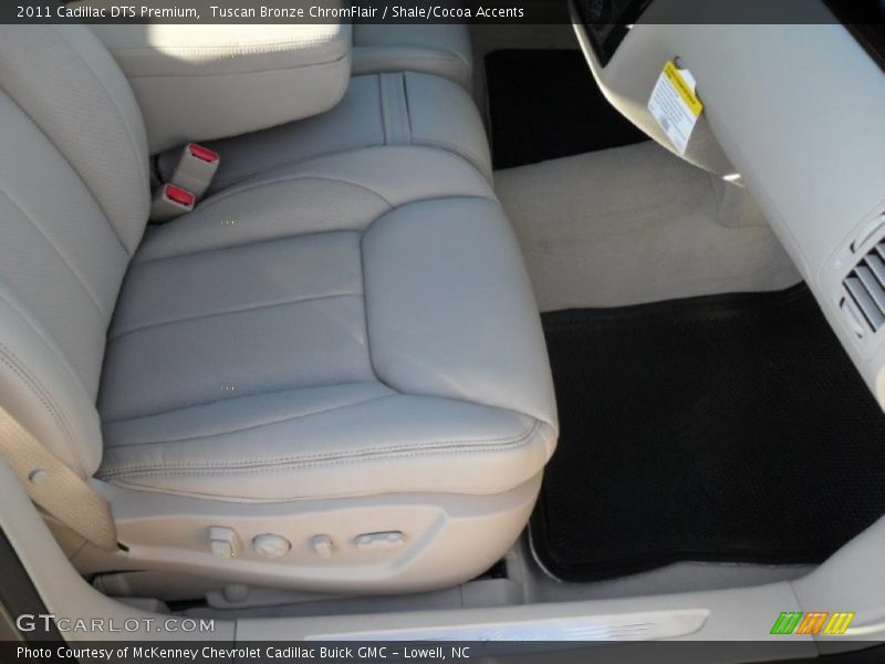 Tuscan Bronze ChromFlair / Shale/Cocoa Accents 2011 Cadillac DTS Premium