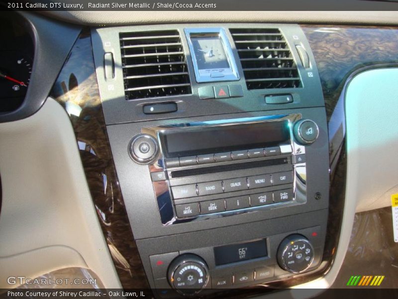 Radiant Silver Metallic / Shale/Cocoa Accents 2011 Cadillac DTS Luxury