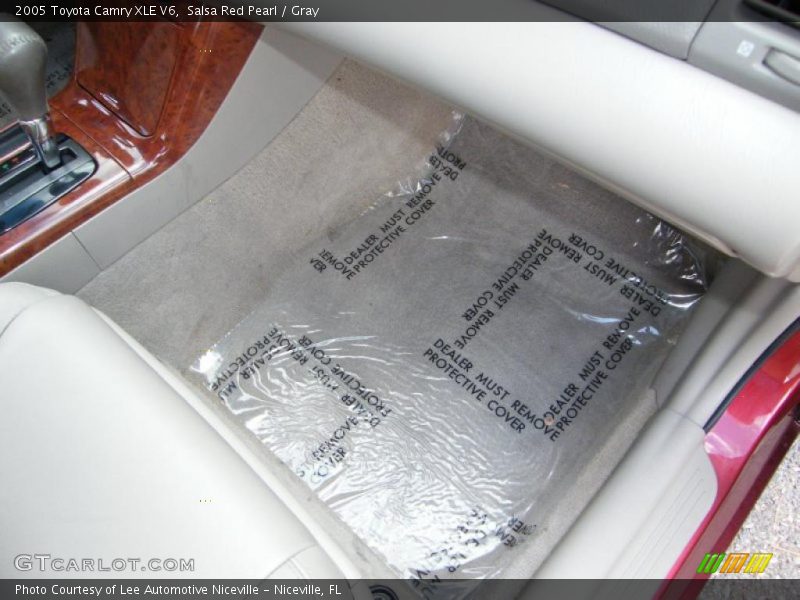Salsa Red Pearl / Gray 2005 Toyota Camry XLE V6