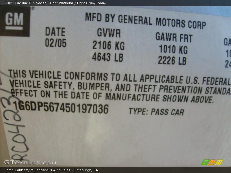Light Platinum / Light Gray/Ebony 2005 Cadillac CTS Sedan
