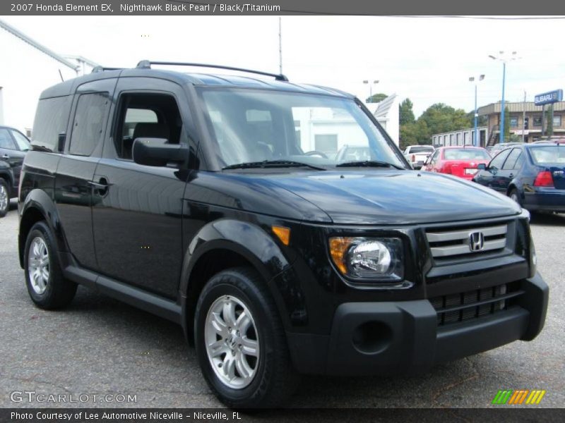 Front 3/4 View of 2007 Element EX