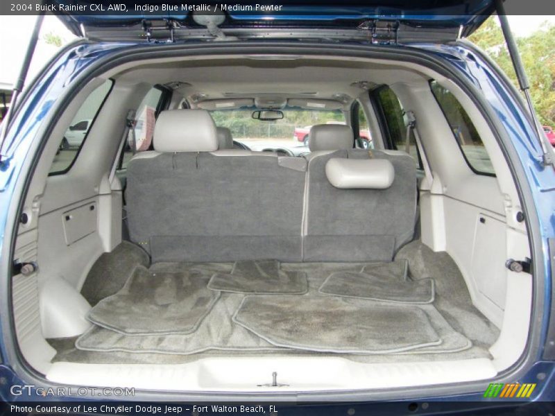  2004 Rainier CXL AWD Trunk