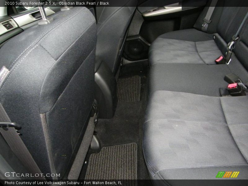  2010 Forester 2.5 X Black Interior