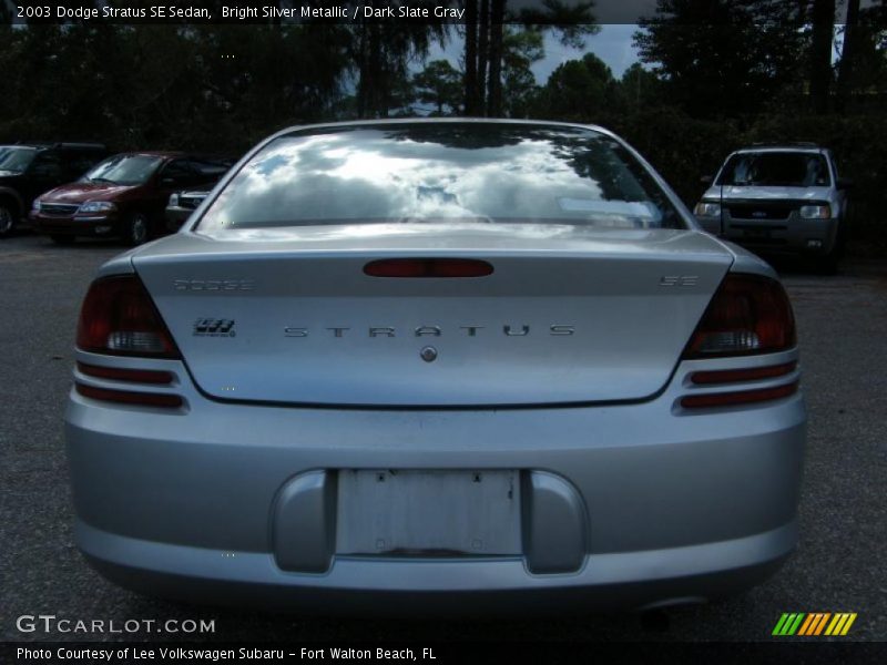 Bright Silver Metallic / Dark Slate Gray 2003 Dodge Stratus SE Sedan