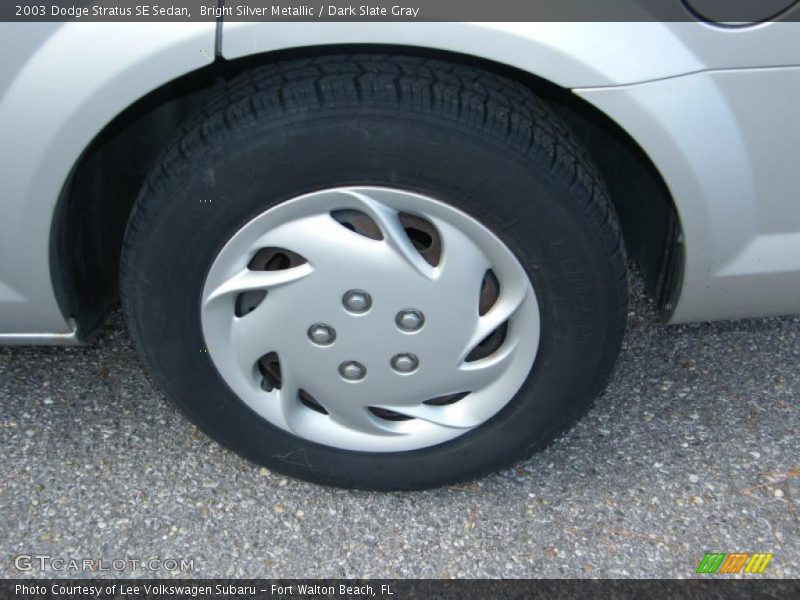 Bright Silver Metallic / Dark Slate Gray 2003 Dodge Stratus SE Sedan