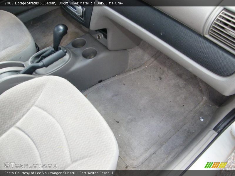 Bright Silver Metallic / Dark Slate Gray 2003 Dodge Stratus SE Sedan