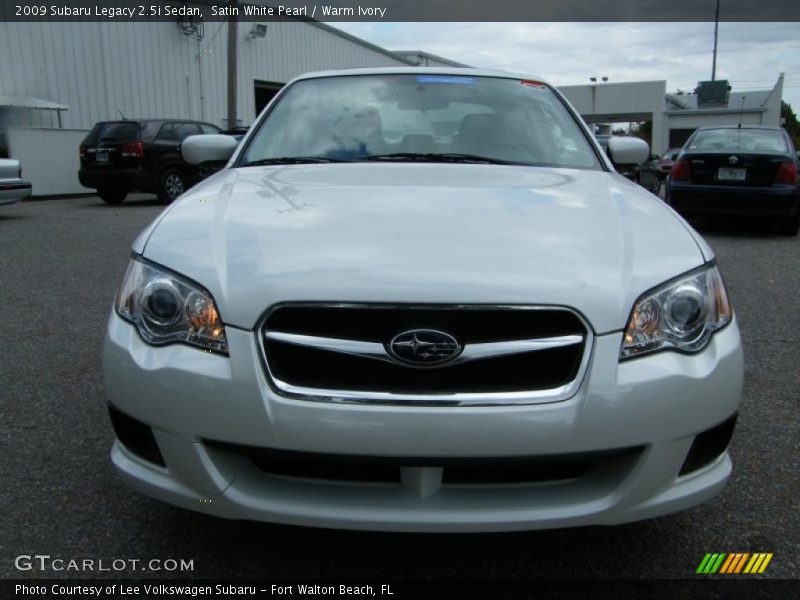 Satin White Pearl / Warm Ivory 2009 Subaru Legacy 2.5i Sedan