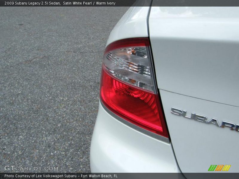 Satin White Pearl / Warm Ivory 2009 Subaru Legacy 2.5i Sedan