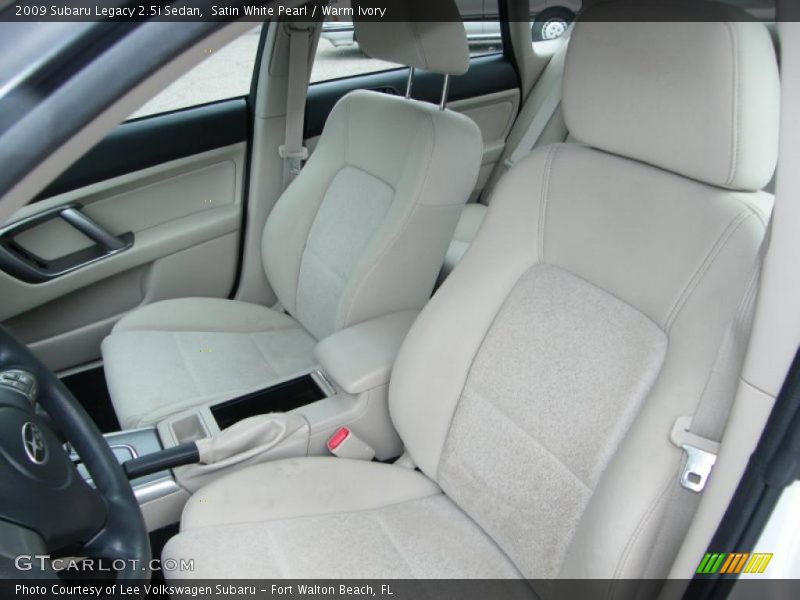 Satin White Pearl / Warm Ivory 2009 Subaru Legacy 2.5i Sedan