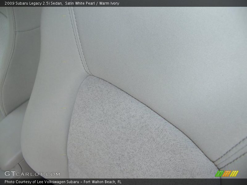 Satin White Pearl / Warm Ivory 2009 Subaru Legacy 2.5i Sedan