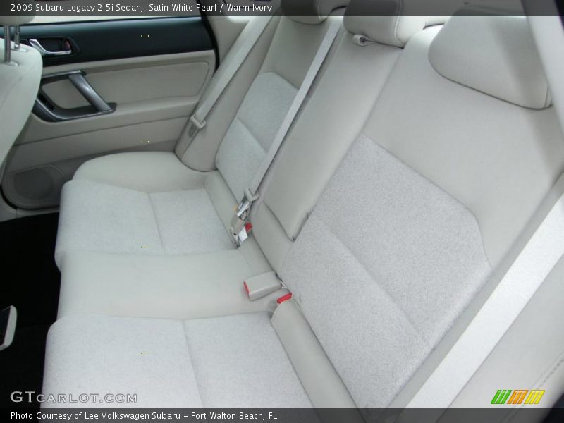 Satin White Pearl / Warm Ivory 2009 Subaru Legacy 2.5i Sedan