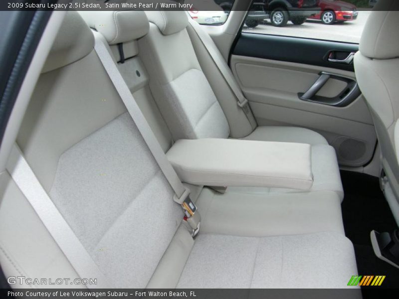 Satin White Pearl / Warm Ivory 2009 Subaru Legacy 2.5i Sedan