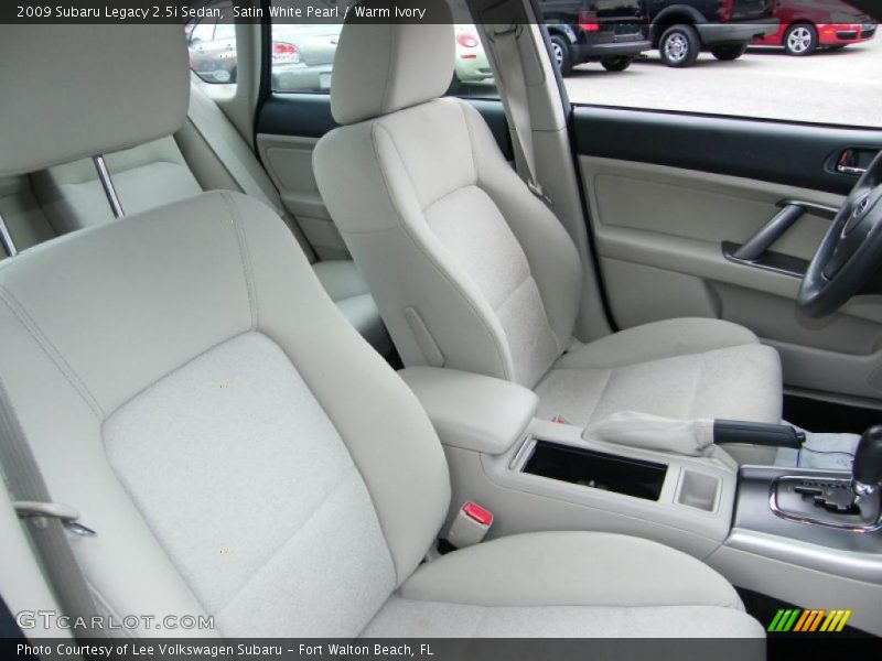 Satin White Pearl / Warm Ivory 2009 Subaru Legacy 2.5i Sedan