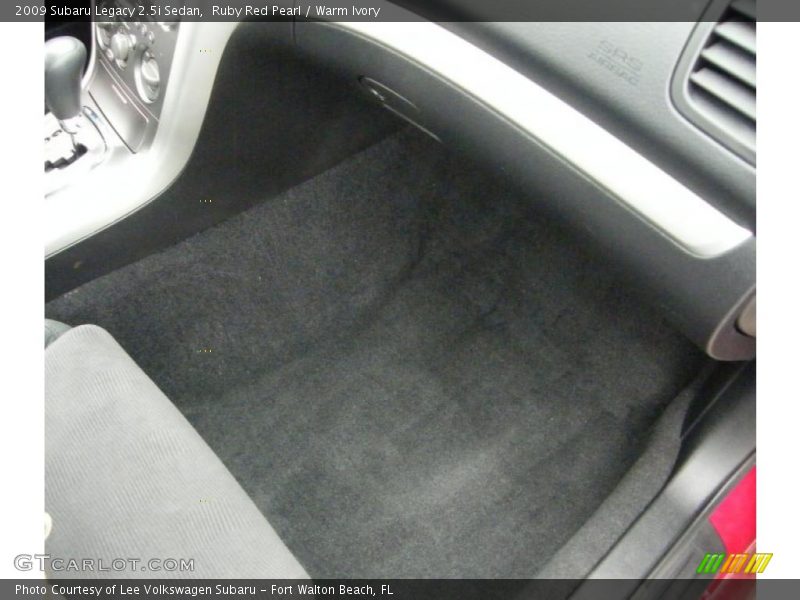 Ruby Red Pearl / Warm Ivory 2009 Subaru Legacy 2.5i Sedan
