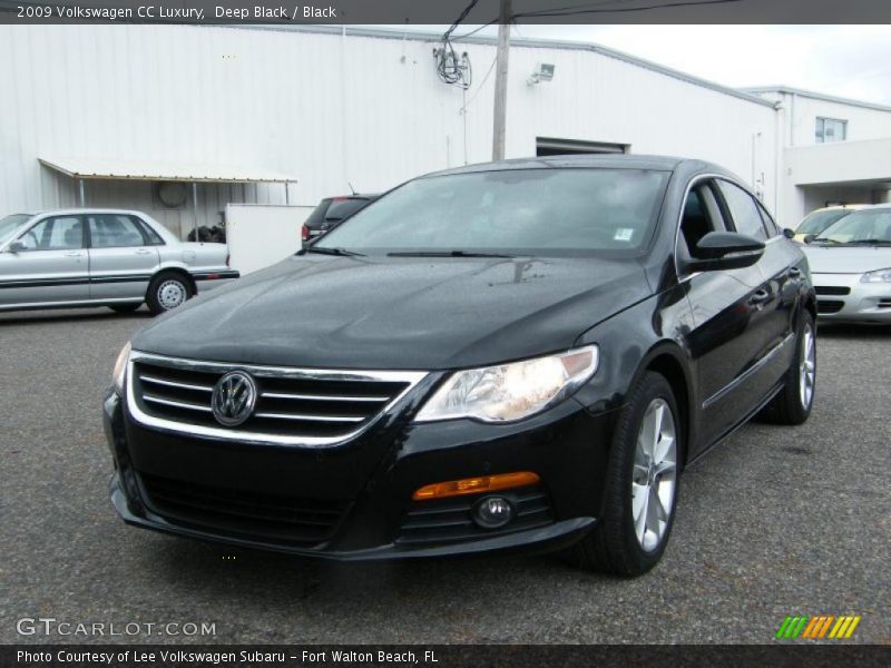 Front 3/4 View of 2009 CC Luxury