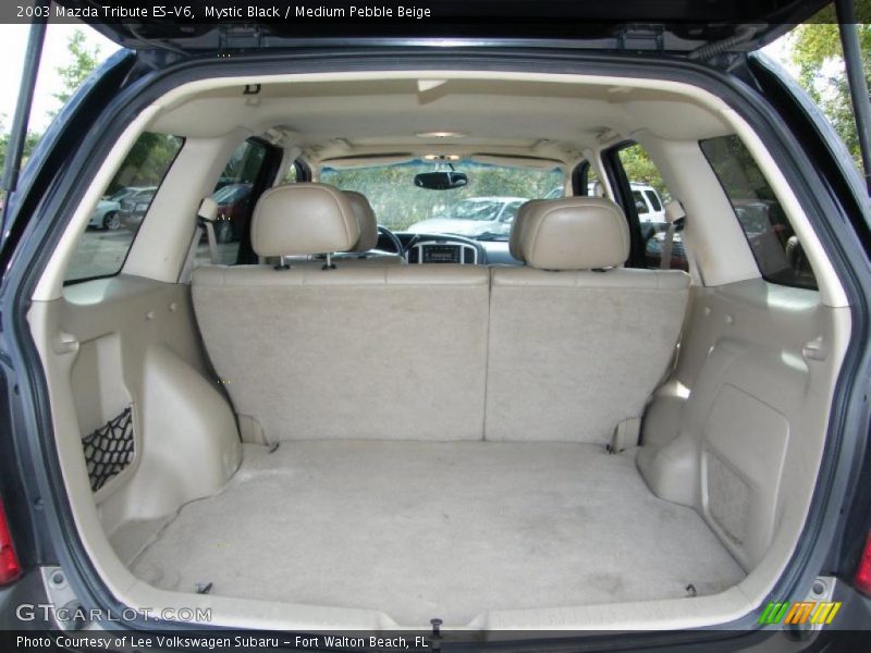  2003 Tribute ES-V6 Trunk