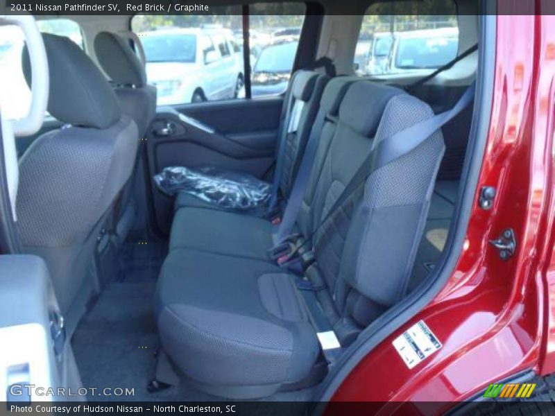  2011 Pathfinder SV Graphite Interior