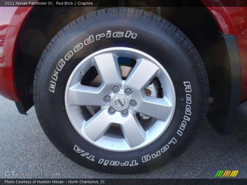  2011 Pathfinder SV Wheel