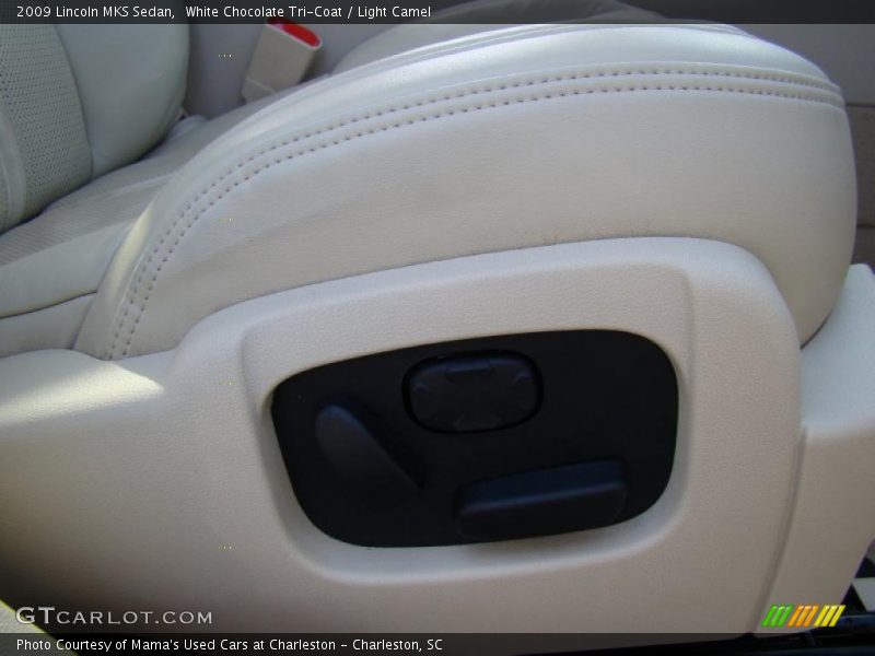 White Chocolate Tri-Coat / Light Camel 2009 Lincoln MKS Sedan