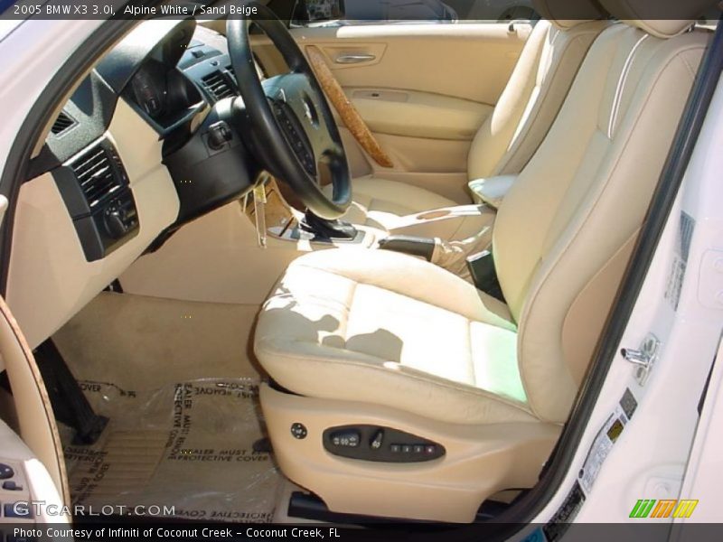 Alpine White / Sand Beige 2005 BMW X3 3.0i