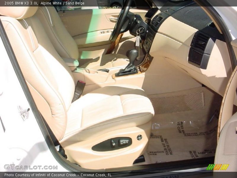 Alpine White / Sand Beige 2005 BMW X3 3.0i