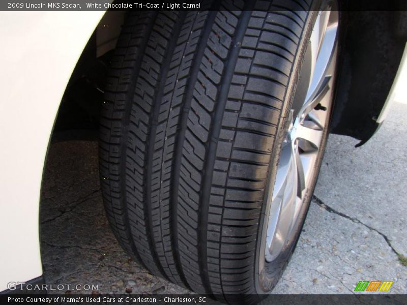 White Chocolate Tri-Coat / Light Camel 2009 Lincoln MKS Sedan
