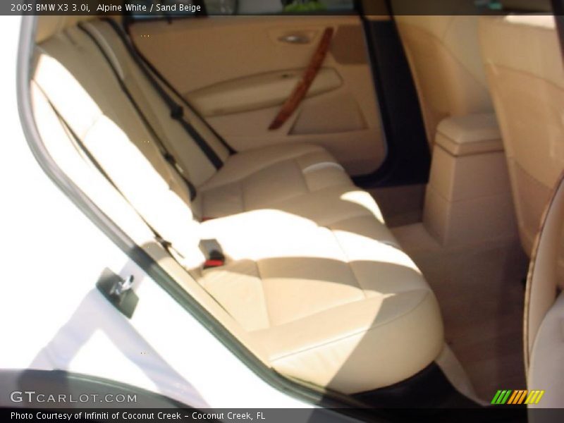 Alpine White / Sand Beige 2005 BMW X3 3.0i