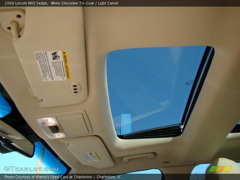White Chocolate Tri-Coat / Light Camel 2009 Lincoln MKS Sedan