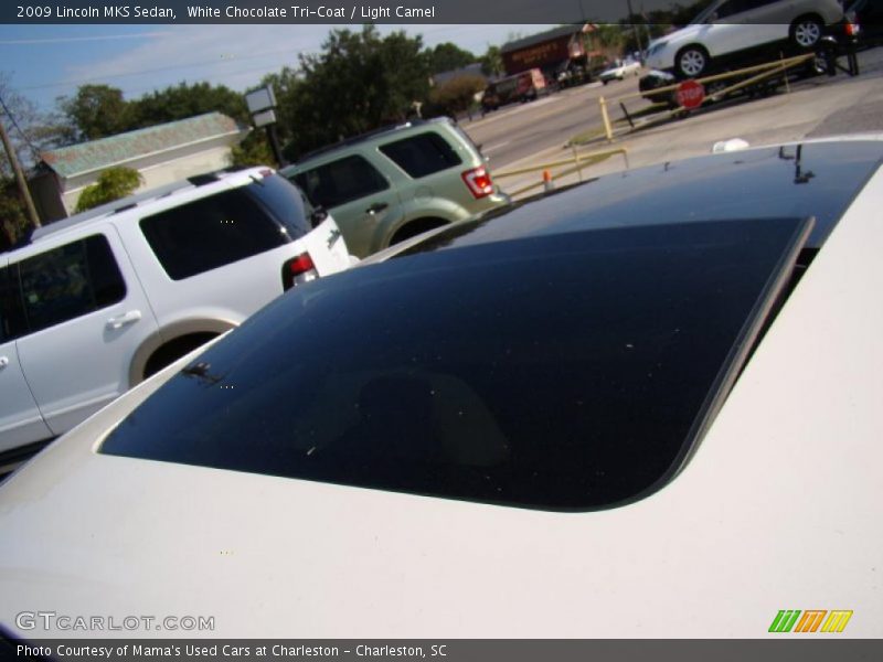 White Chocolate Tri-Coat / Light Camel 2009 Lincoln MKS Sedan