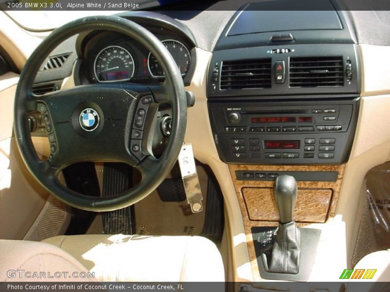 Alpine White / Sand Beige 2005 BMW X3 3.0i