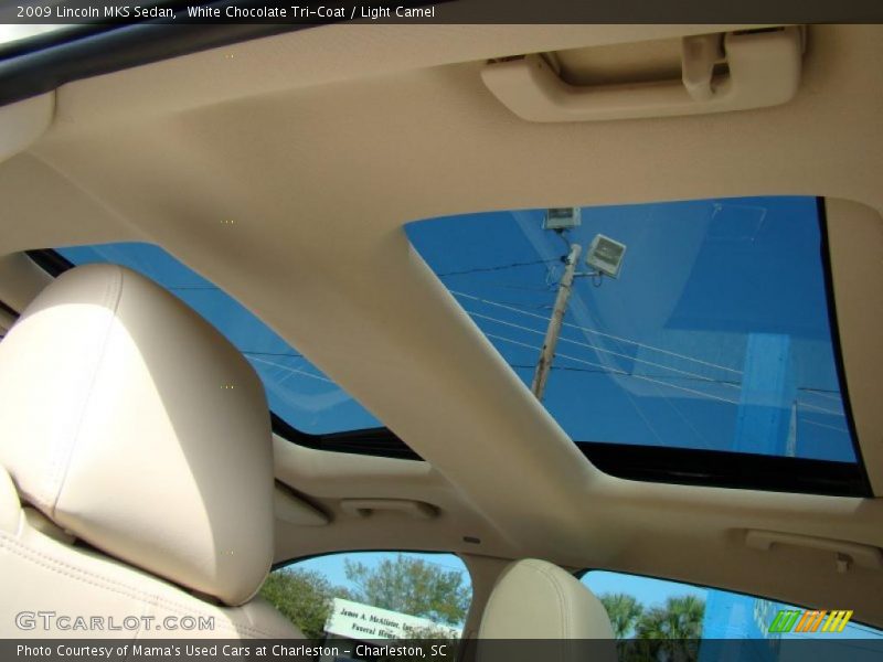 White Chocolate Tri-Coat / Light Camel 2009 Lincoln MKS Sedan