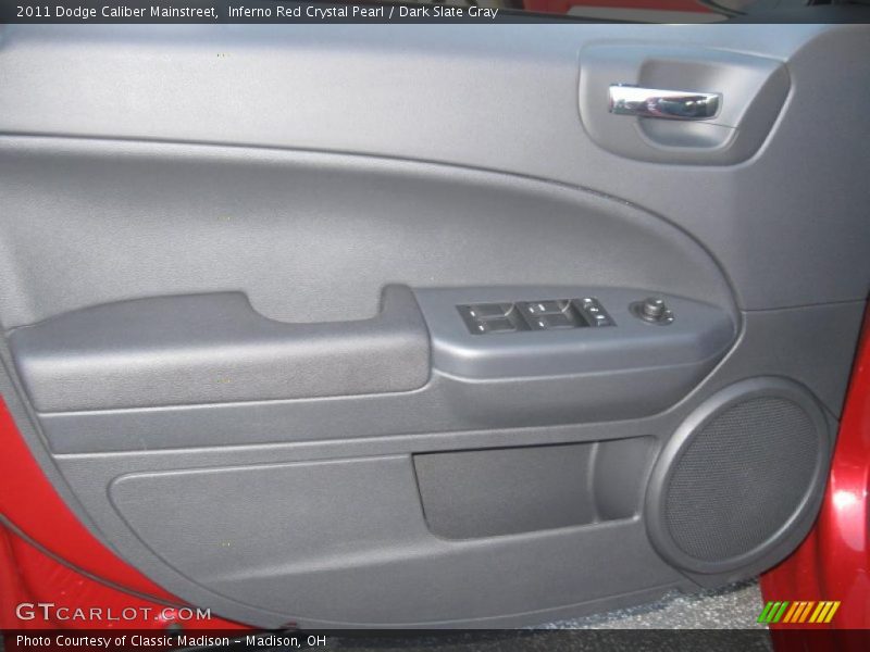 Inferno Red Crystal Pearl / Dark Slate Gray 2011 Dodge Caliber Mainstreet