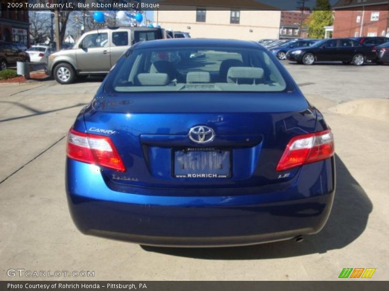 Blue Ribbon Metallic / Bisque 2009 Toyota Camry LE