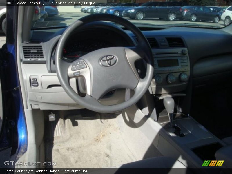 Blue Ribbon Metallic / Bisque 2009 Toyota Camry LE