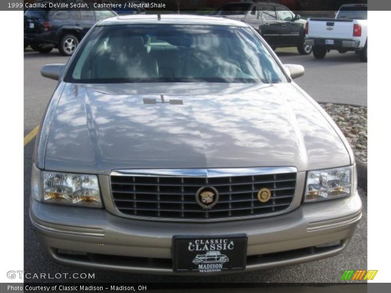 Cashmere / Neutral Shale 1999 Cadillac DeVille Sedan