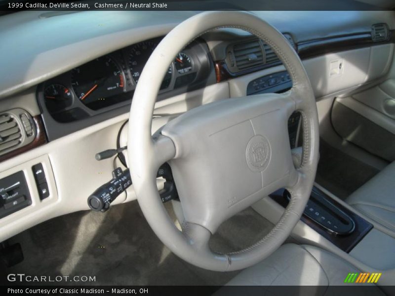  1999 DeVille Sedan Steering Wheel