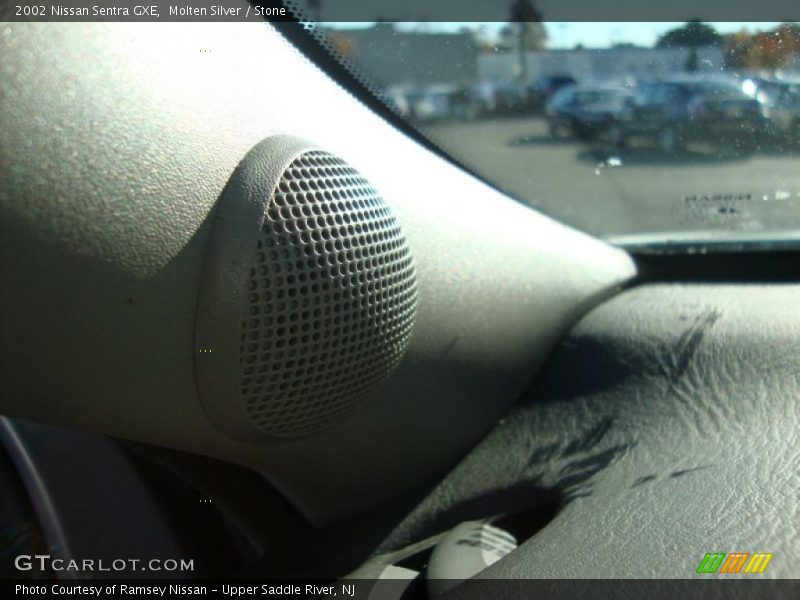 Molten Silver / Stone 2002 Nissan Sentra GXE