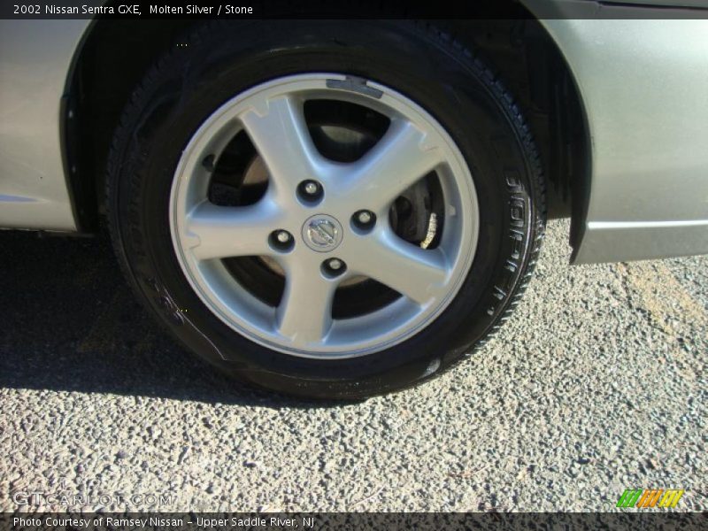 Molten Silver / Stone 2002 Nissan Sentra GXE