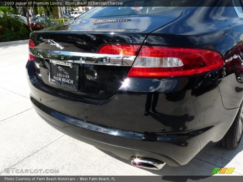 Ebony Black / Charcoal/Charcoal 2009 Jaguar XF Premium Luxury